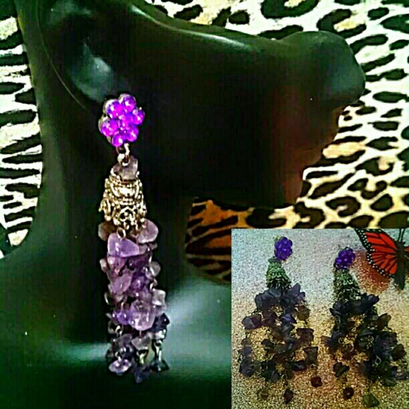 3 Funky Pairs of
Fashion Earrings! - Picture 3 of 4